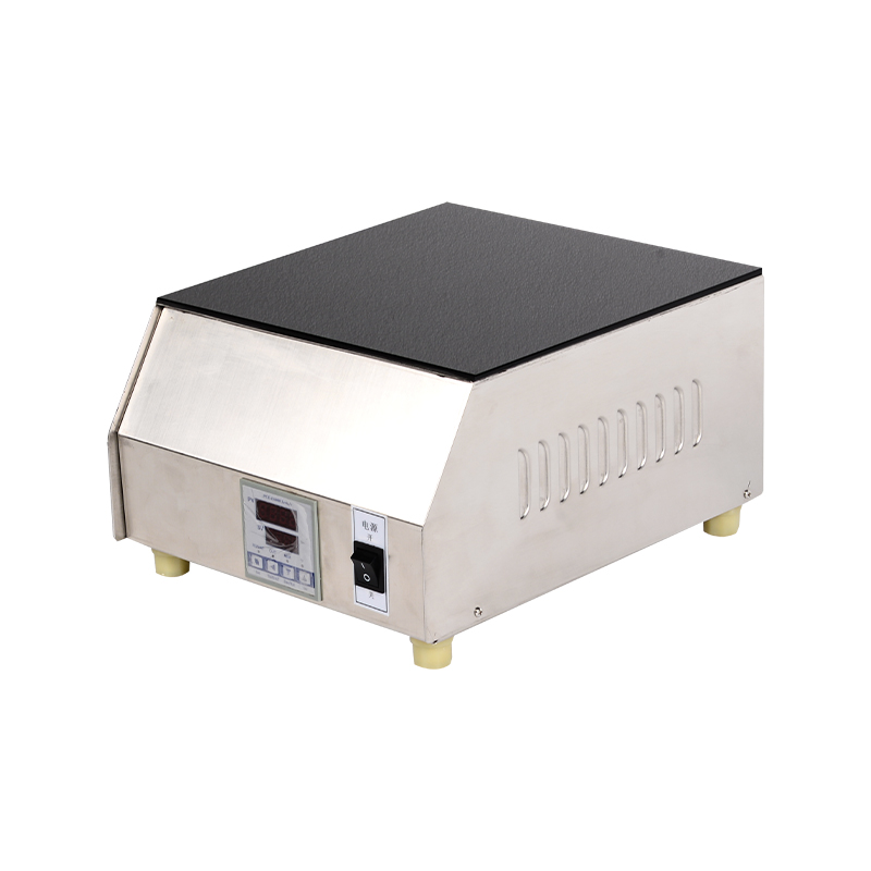 Design regulátoru teploty PID s digitálním displejem Topná deska